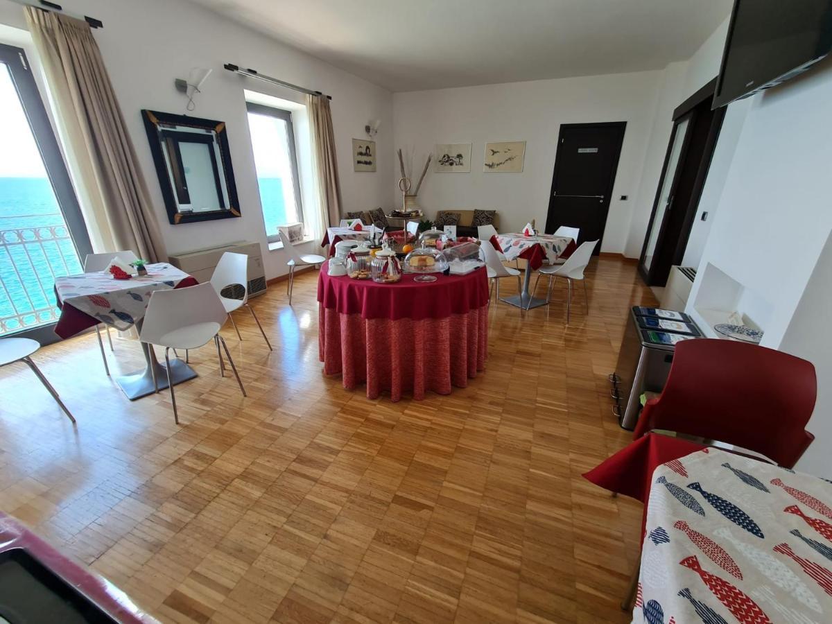 Bed and Breakfast Baja Delle Sirene Таранто Экстерьер фото